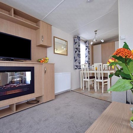 Mercury Yacht Harbour And Holiday Park Lower Swanwick Екстер'єр фото