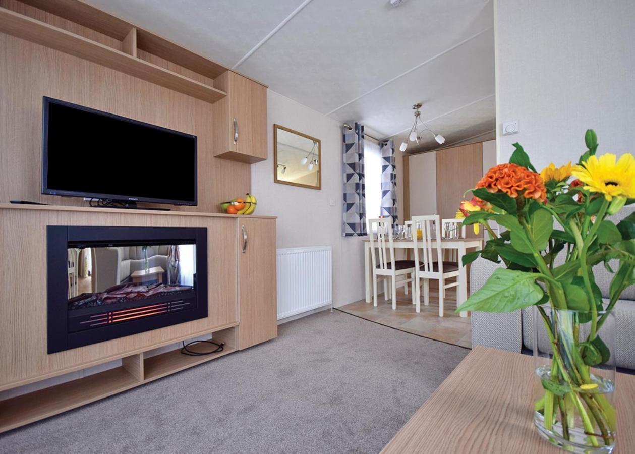 Mercury Yacht Harbour And Holiday Park Lower Swanwick Екстер'єр фото