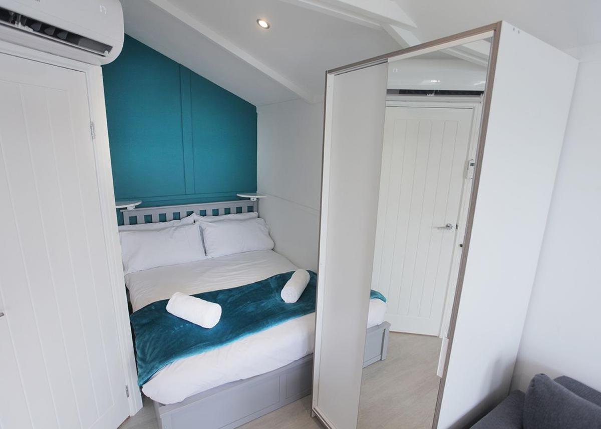 Mercury Yacht Harbour And Holiday Park Lower Swanwick Екстер'єр фото