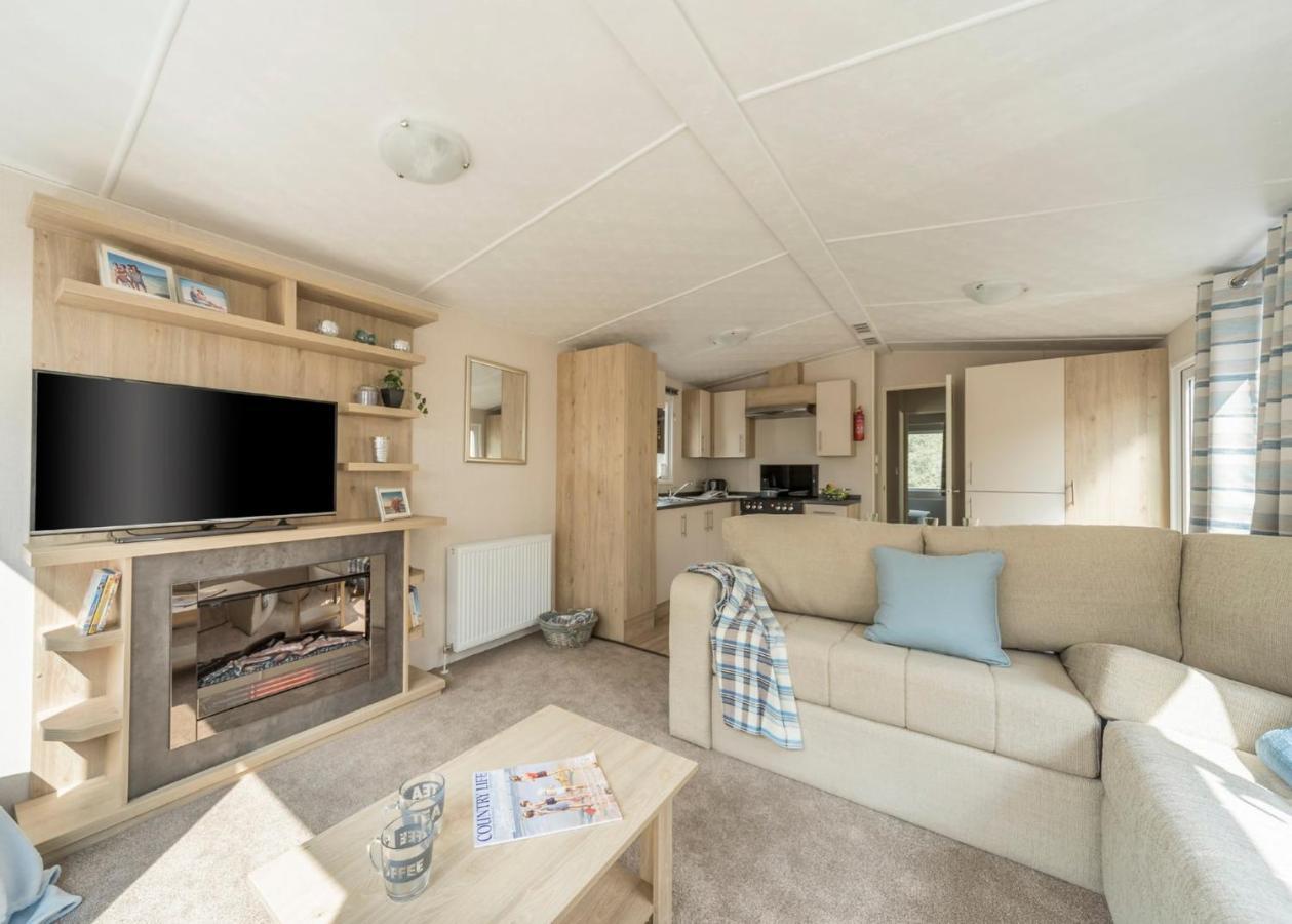 Mercury Yacht Harbour And Holiday Park Lower Swanwick Екстер'єр фото